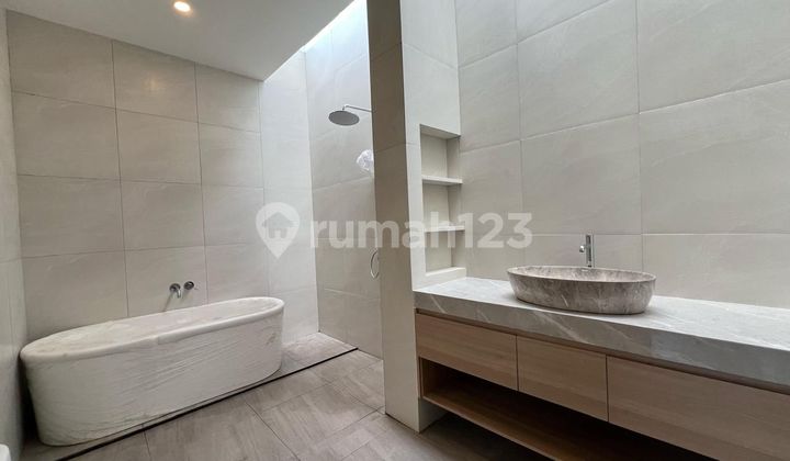 Villa For Sale In Jimbaran