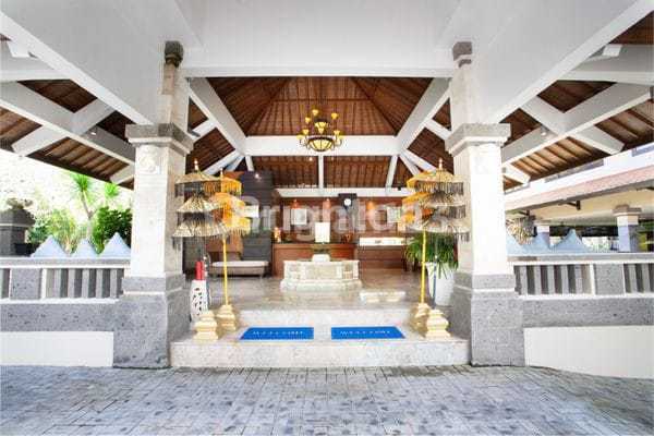 Price Reduced Luxury Freehold Villa and Spa with Ocean View