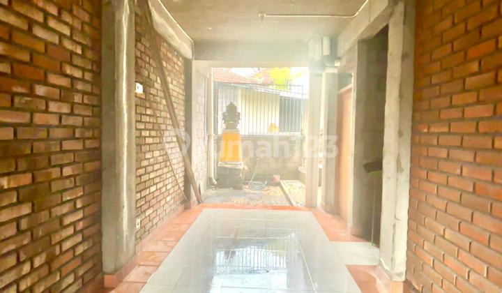 For Sale House Strategic Location in Denpasar Area