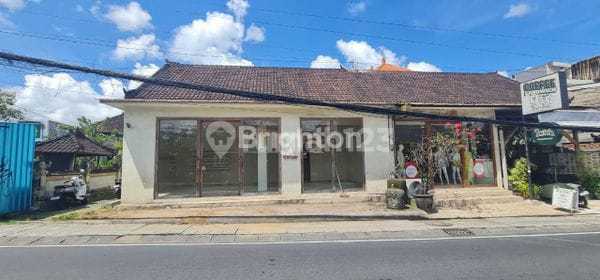 For Rent Exclusive Shophouse at Berawa Beach Canggu