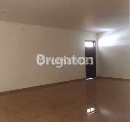 Two-Story Large Shop House for Sale in Sesetan, South Denpasar 2
