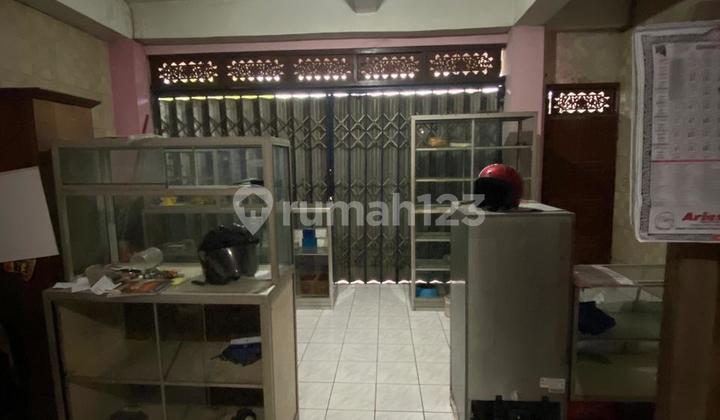 3-Storey Shop House for Rent - Strategic North-Facing Location 2