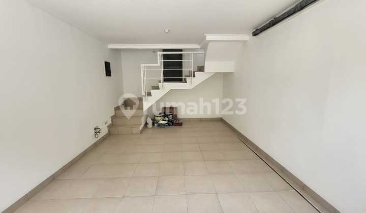 Rumah Crown Golf Boulevard 8 x 23 Pantai Indah Kapuk 2