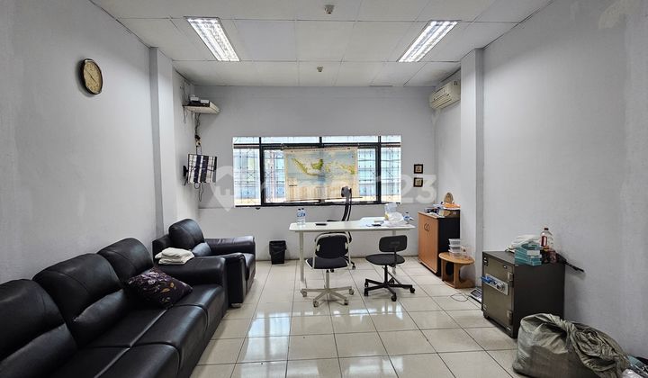 Disewa Ruko Gandeng 2 (144 M2) di Harmoni Mas - Jembatan Dua, Jakarta Barat Disewa Ruko Gandeng 2 (144 M2) di Harmoni Mas - Jembatan Dua, Jakarta Barat