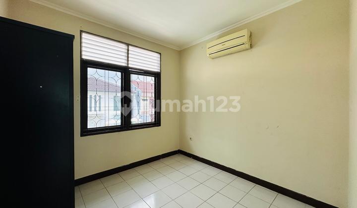 Disewakan Rumah 2 Lantai Siap Huni Di Modernland Tangerang 2