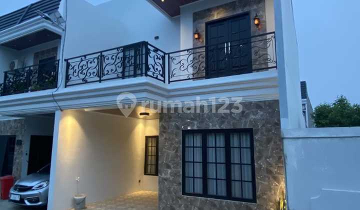 Dijual Rumah Baru White House Premier 6 One Gate System Dijual Rumah Baru White House Premier 6 One Gate System