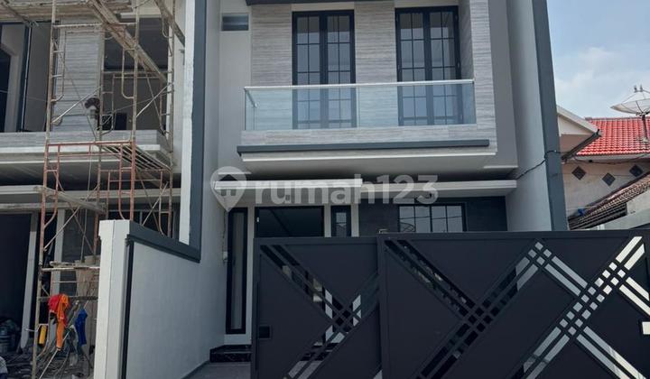 New House, In Premium Location Manyar Kertoadi
New House, In Premium Location Manyar Kertoadi Good House SHM New House, In Premium Location Manyar Kertoadi
New House, In Premium Location Manyar Kertoadi Good House SHM