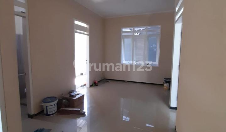 Rumah Nyaman Rungkut Asri Tengah , Siap Huni, Cocok Untuk Hunian, Selangkah Ke Merr 2