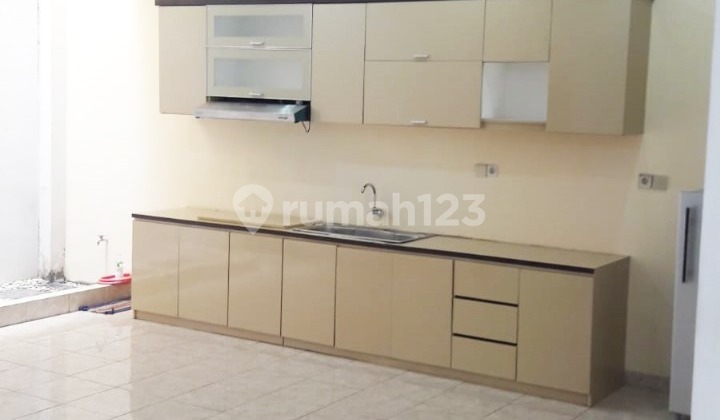 Sewa Rumah Simplicity- The Icon Bsd City.dn SHM 2