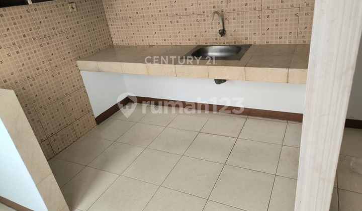 Ideal Family Residence in Harapan Indah Near School Transportation 2