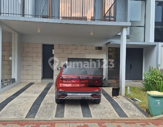 Two-Story House in Wisteria Metland Menteng - Cakung, East Jakarta Two-Story House in Wisteria Metland Menteng - Cakung, East Jakarta