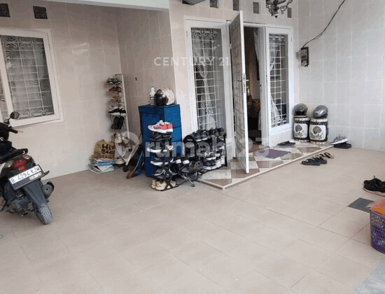 For Quick Sale House On Green Boulevard Harapan Indah Bekasi 2