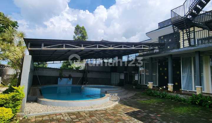 Affordable Villa in Puncak Furnished Spacious Near Cipanas Palace