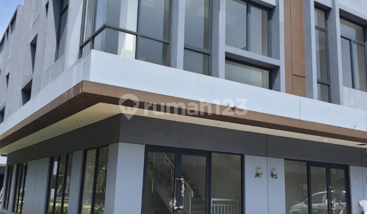 For Rent Ruko Avenix Beside Main Road Bsd City