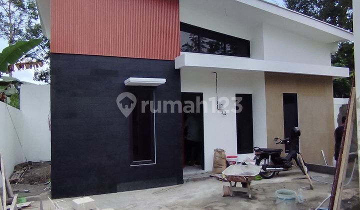 Ready-to-Occupy House in Mini Cluster with SHM Ready in West Sleman