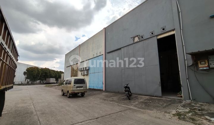 Warehouse for Rent in Integrated Commerce Daan Mogot Warehouse for Rent in Integrated Commerce Daan Mogot