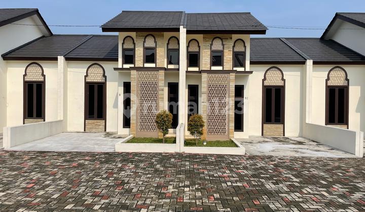 Ready-to-Occupy House in Kemang Bogor with No Down Payment, 50 Meters from the Main Road. Ready-to-Occupy House in Kemang Bogor with No Down Payment, 50 Meters from the Main Road.