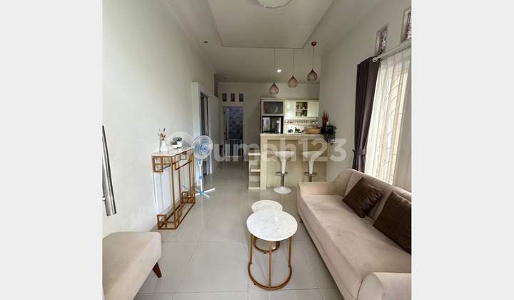 Rumah Style Moderen Minimalis di Kawasan Jalan Gemitir Denpasar Timur. Rumah Style Moderen Minimalis di Kawasan Jalan Gemitir Denpasar Timur.