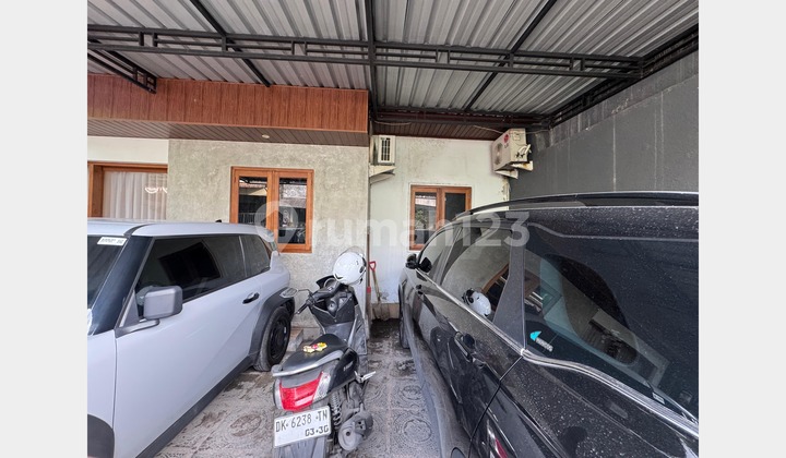 Dijual Rumah Setengah Lantai Dua, Lokasi strategis di Jl. Mahendradata, Denpasar Barat 2