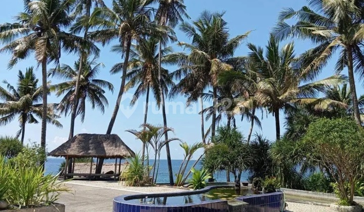 Dijual Tanah Bonus Villa Beach Front, Pantai Seraya, Karangasem