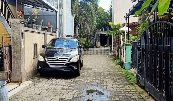 For Sale 3-Story House - Ready to Occupy & Investment in Sesetan, South Denpasar 2