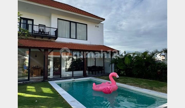 Big Garden Villa for rent with Ricefield view near Canggu , Seseh, Pererenan, Badung Big Garden Villa for rent with Ricefield view near Canggu , Seseh, Pererenan, Badung