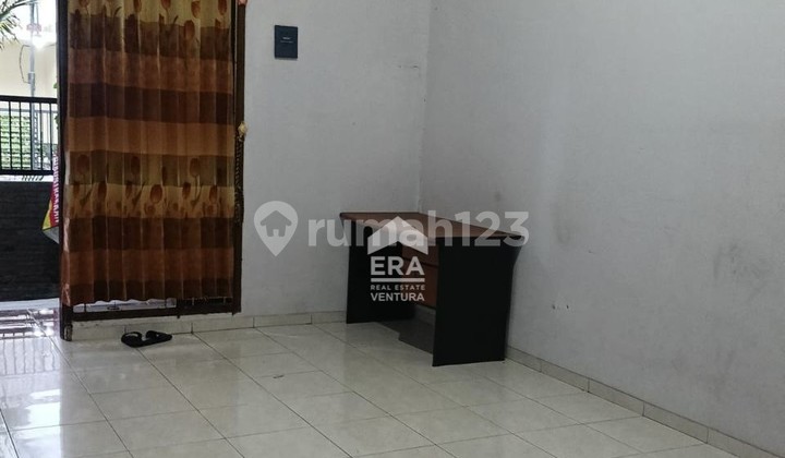 For Rent Comfortable Semi-Furnished Residence in Pandanwangi Housing Complex 2