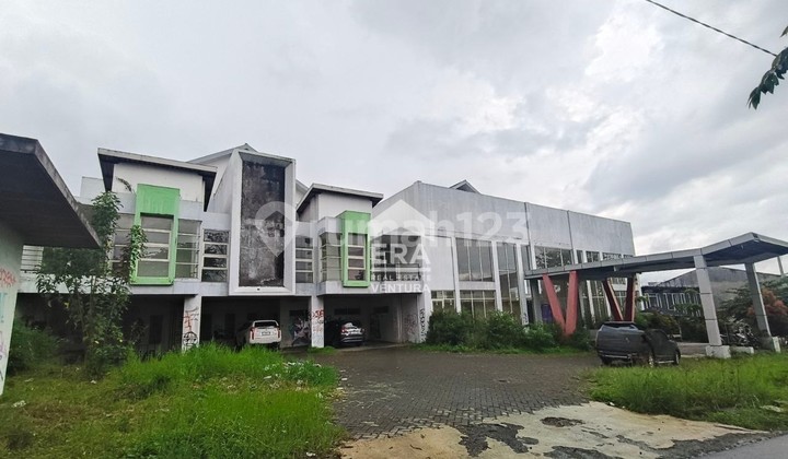 For Sale: Discovery Hotel in Batu City, Apartments Available on the 2nd Floor