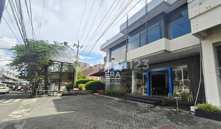 For Rent: Spacious Shop House Near Brawijaya University, Suitable for Business
