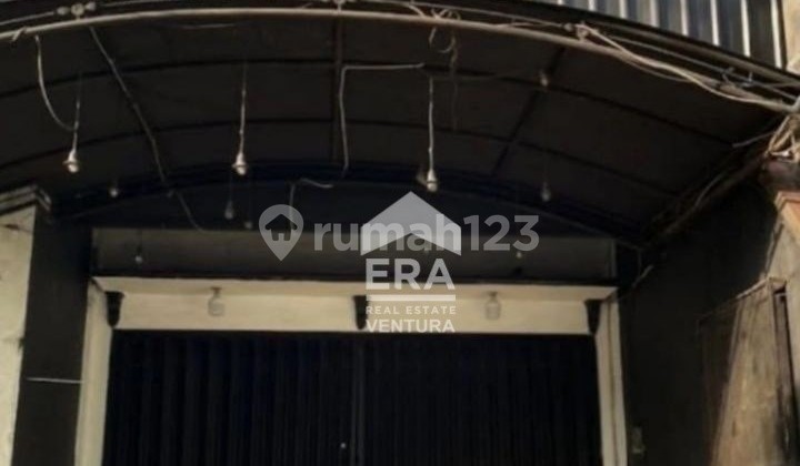 For Rent 2-Story Shophouse Ready for Use in Tlogomas, Near Unisma