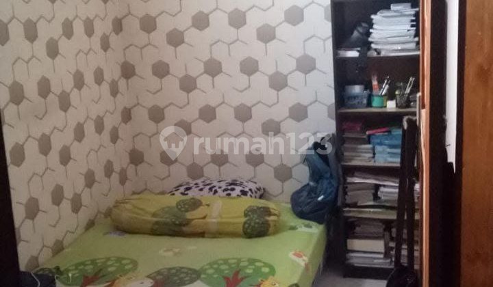 F158 Shop House for Rent in the Center of Solo City, Affordable Price and Move-In Ready. 2