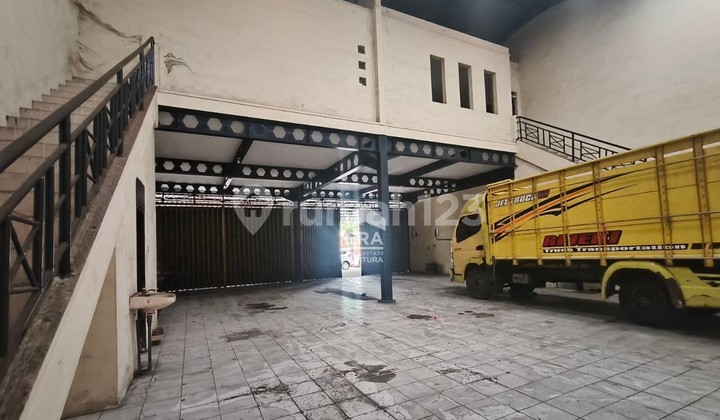 Disewakan Ruko Lebar di Jalan Poros Sp Sudarmo Dekat Araya Disewakan Ruko Lebar di Jalan Poros Sp Sudarmo Dekat Araya