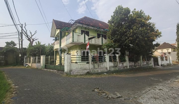 F261 Fully Occupied Boarding House Highly Suitable for Long-Term Investment Near UIN Malang 2
