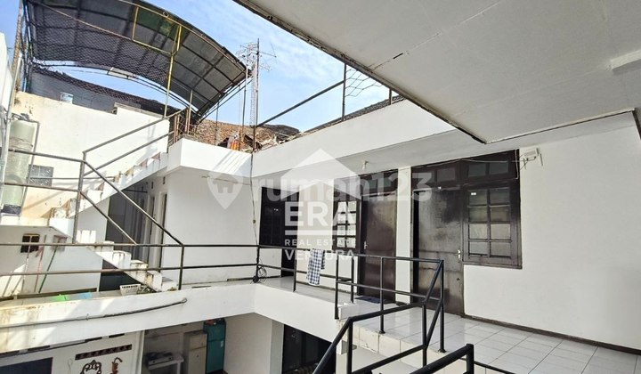 F185 Fully Occupied Boarding House, Ideal for Investment Near Campus Area. 2