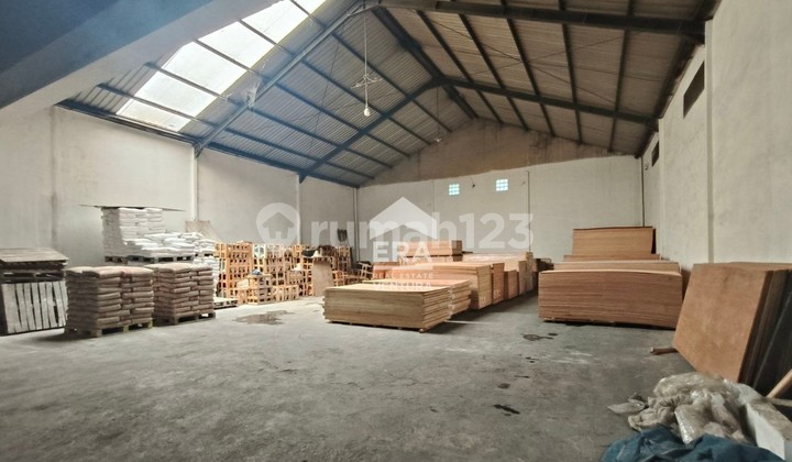 For Rent Warehouse on Soekarno Hatta Road Axis, Ready-to-Use Condition