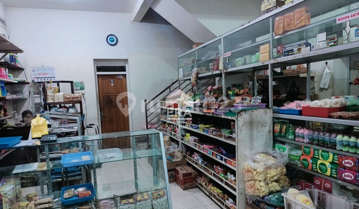 Dijual Rumah Plus Tempat Usaha di Araya Blok Depan 2