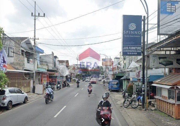 F058 Shop House in Malang City, Spacious Parking Near Malang Town Square and Block Office F058 Shop House in Malang City, Spacious Parking Near Malang Town Square and Block Office