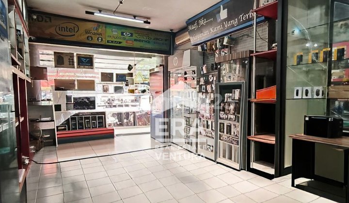 Ruko di Kawasan Bisnis Dekat Poltek dan Universitas Brawijaya Ruko di Kawasan Bisnis Dekat Poltek dan Universitas Brawijaya