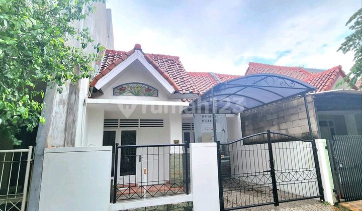 For Sale Strategic House Just a Step Away from Mall in Metland Transyogi Cibubur Nice House 2