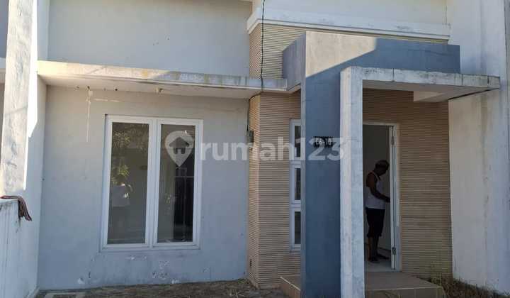 Minimalist House for Rent at Swp Residence