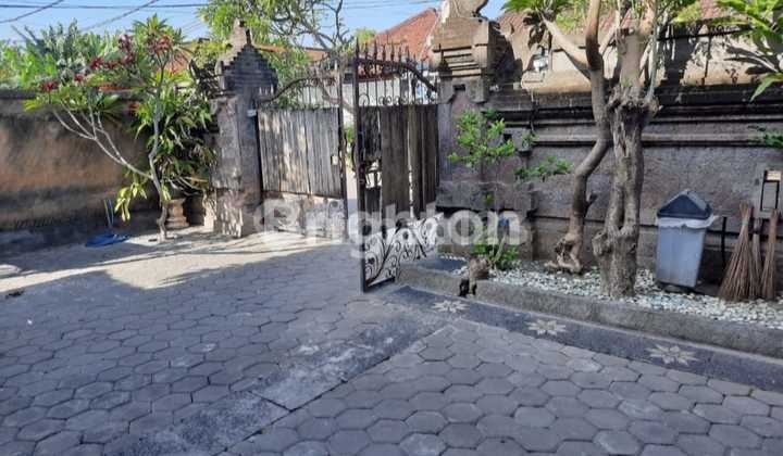 Rumah 2 Lantai 7 Kamar - Sesetan, Denpasar 2