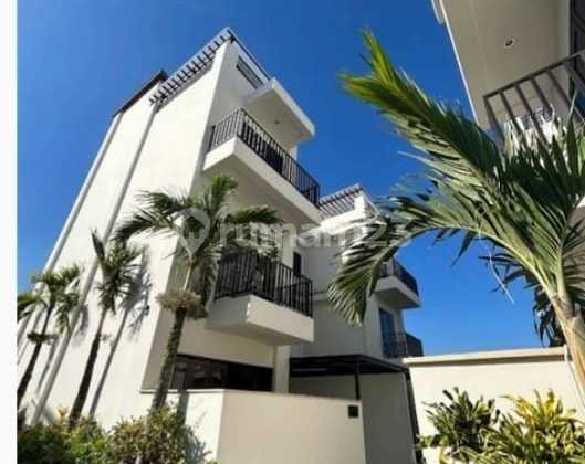 4 Bedroom Townhouse For Rent - Canggu Area 4 Bedroom Townhouse For Rent - Canggu Area
