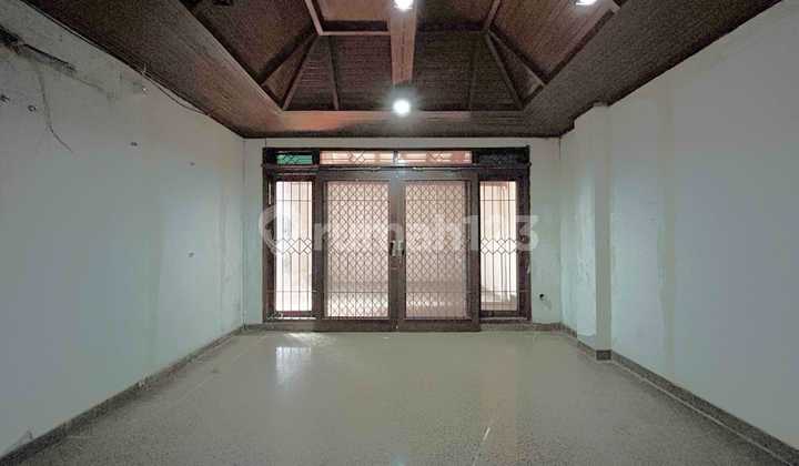 Rumah Untuk Kantor/usaha Di Pancoran 2