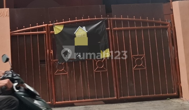 For Rent Multilevel House Jln Antasari For Rent Multilevel House Jln Antasari