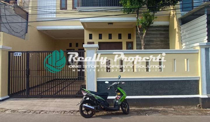 Disewakan Rumah 2 Lantai Jaticempaka Pondok Gede