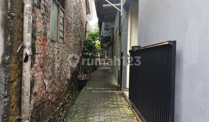 Dijual Rumah dan Kontrakan 5 Pintu Jatiwaringin Pondok Gede.bekas Dijual Rumah dan Kontrakan 5 Pintu Jatiwaringin Pondok Gede.bekas