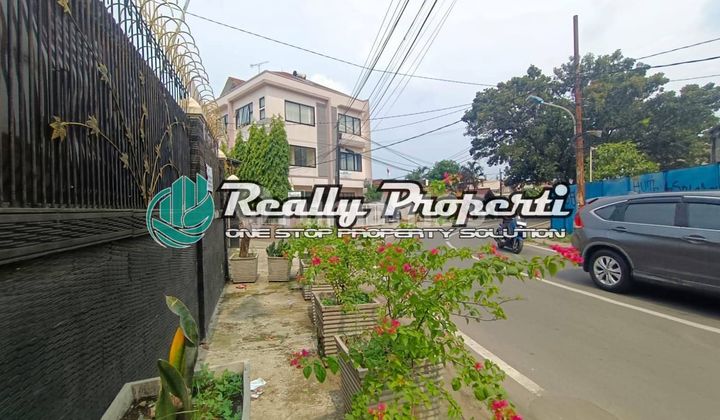 D Jual Rumah 2 Lantai Lokasi Sangat Strategis .duren Sawit Jakarta Timur 2
