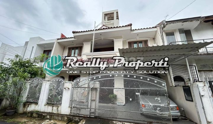 Dijual Rumah Sangat Strategis Nyaman di Kebayoran Baru .Jaksel