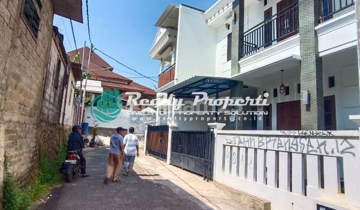 Disewakan Rumah Semi Furnished Dlm Kavling Pondok Kelapa .jaktim 2