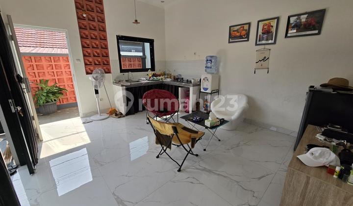 Rumah Cantik Di Jalan Raya Duren Sawit Lt154 M Full Furnish 2